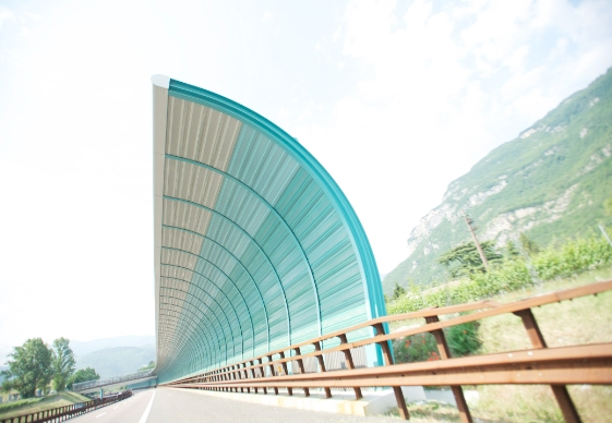 上海PC耐力板加工優(yōu)勢？