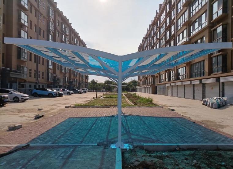 車(chē)棚雨棚用什么材料比較多？